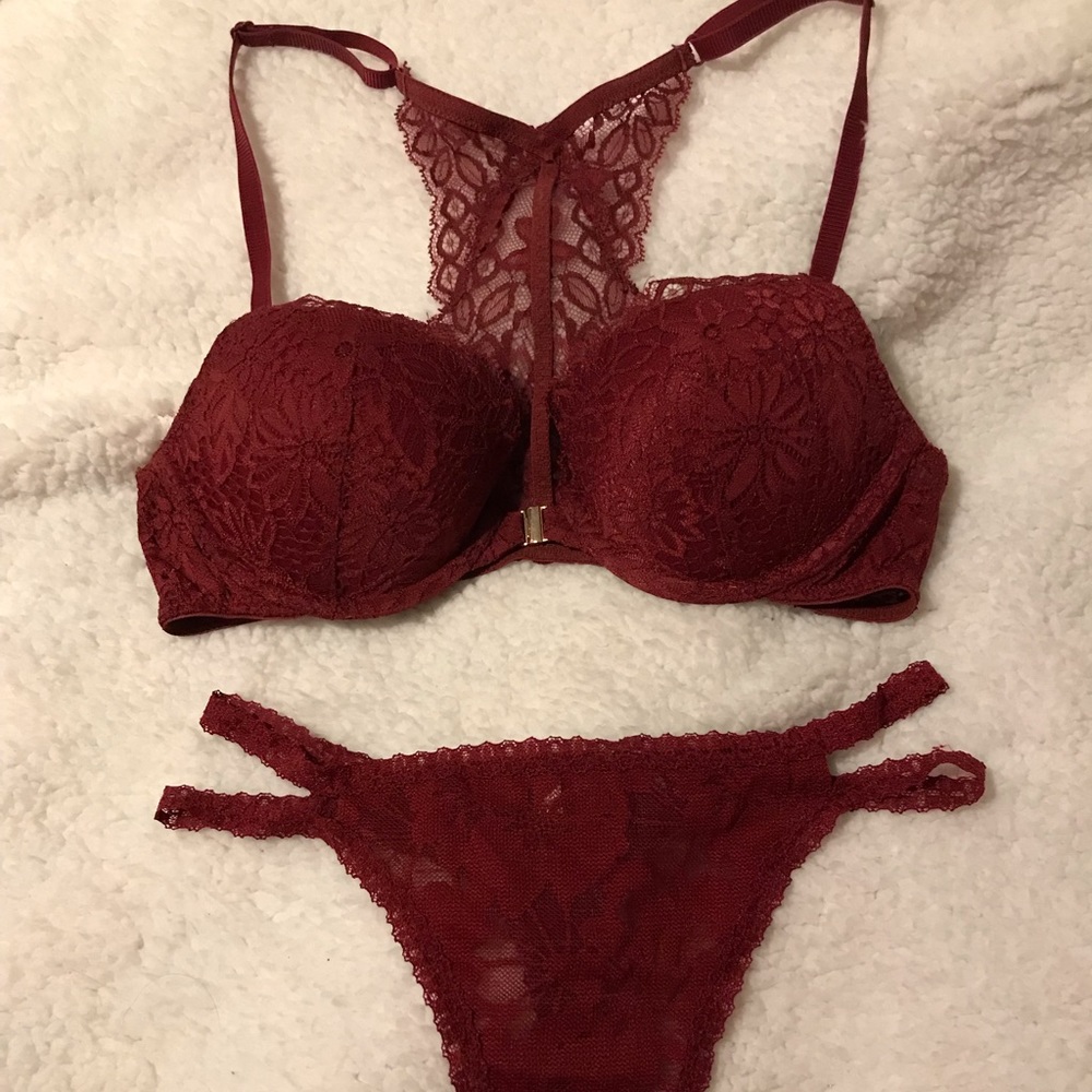 Berry/Wine Red Auden Bra 32B with matching PINK brand Panty S